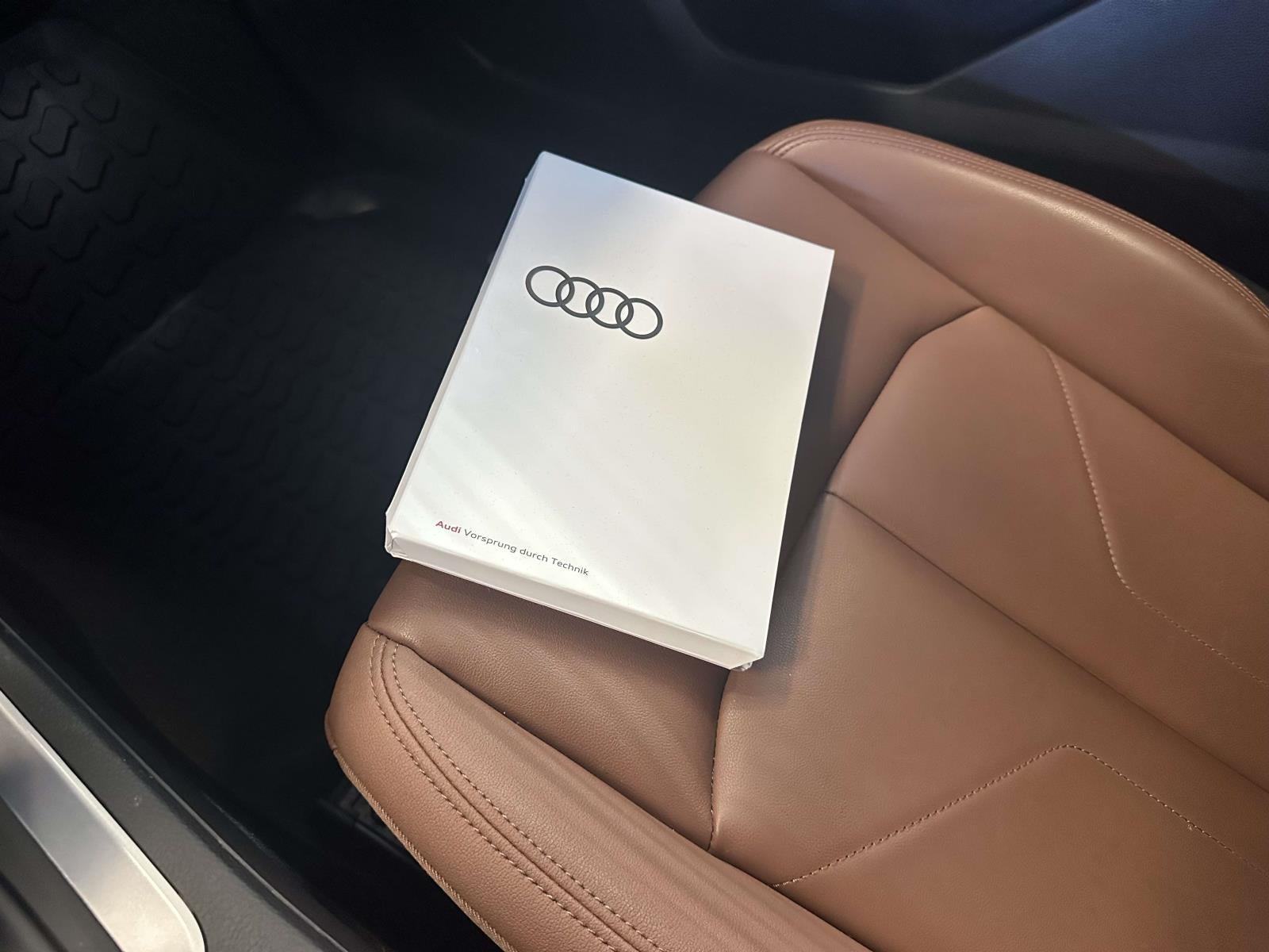 2024 Audi Q3 Premium 45 TFSI S line quattro Tiptronic