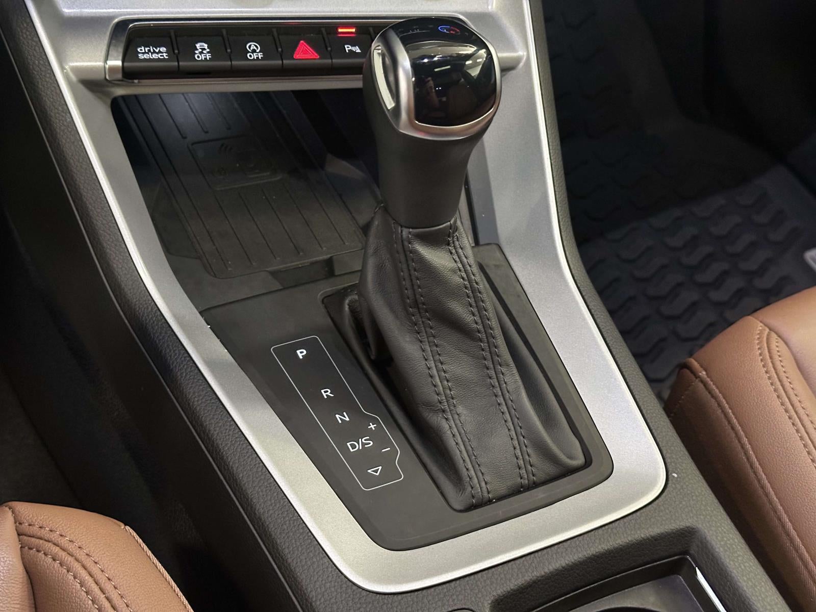 2024 Audi Q3 Premium 45 TFSI S line quattro Tiptronic