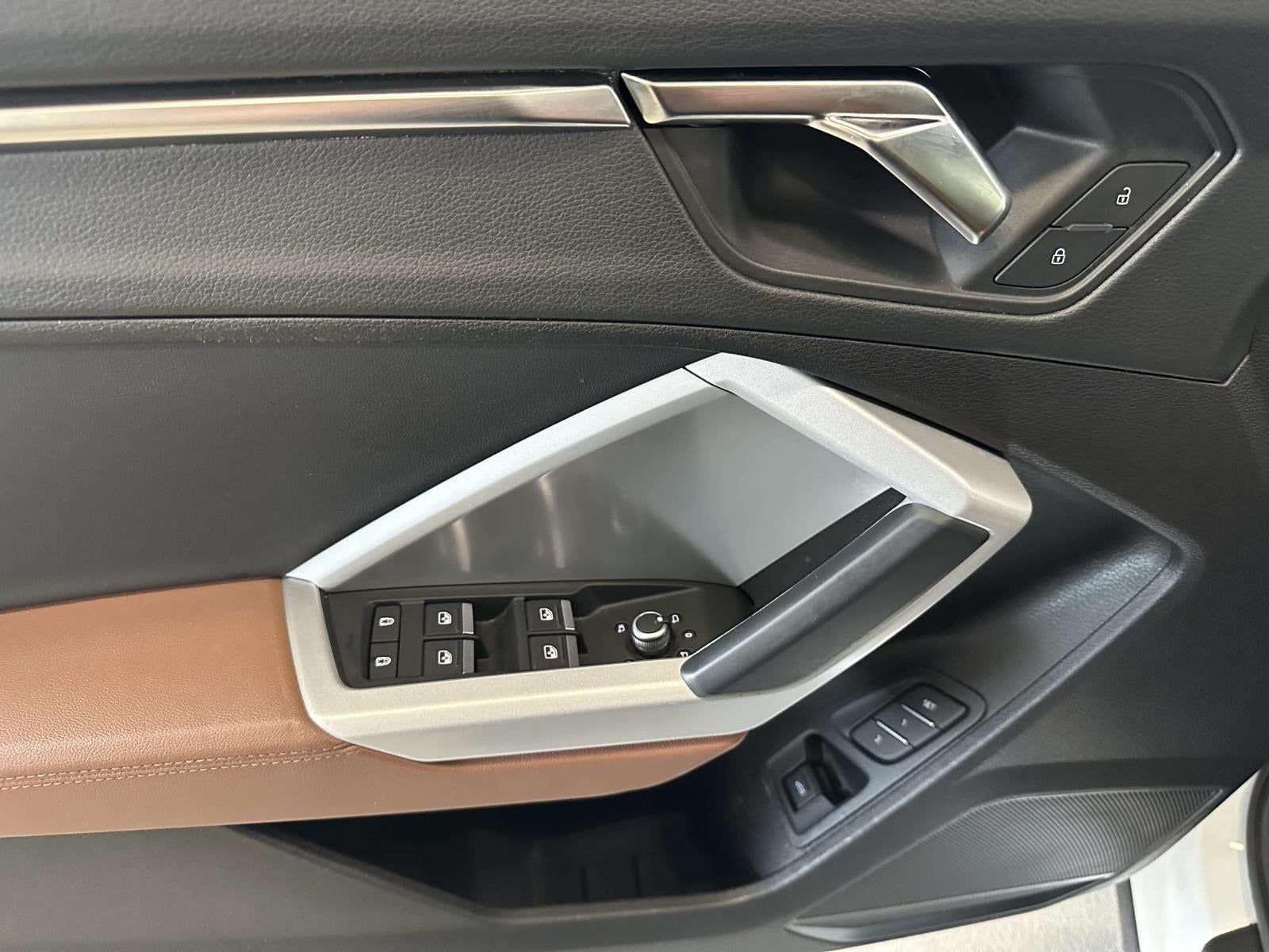 2023 Audi Q3 Premium 45 TFSI S line quattro Tiptronic