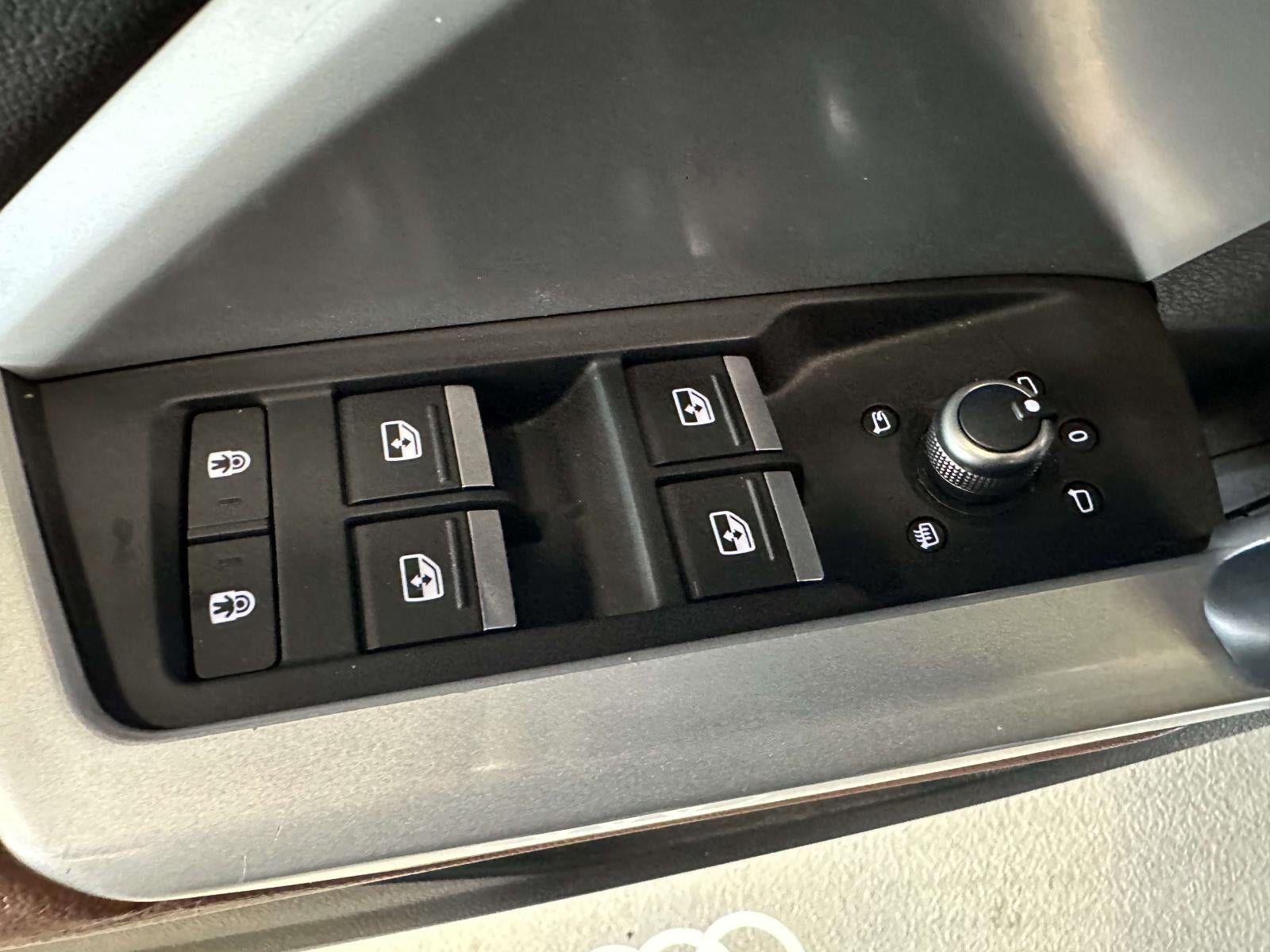 2023 Audi Q3 Premium 45 TFSI S line quattro Tiptronic