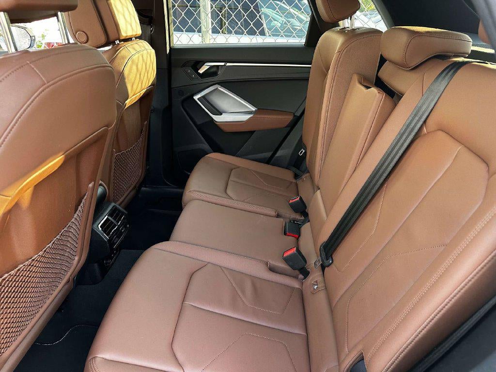 2024 Audi Q3 Premium 45 TFSI S line quattro Tiptronic