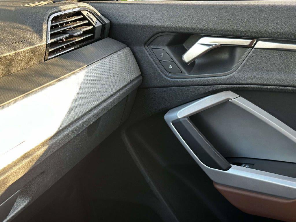 2024 Audi Q3 Premium 45 TFSI S line quattro Tiptronic
