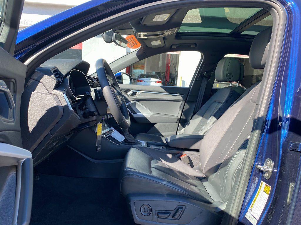 2025 Audi Q3 Premium 45 TFSI S line quattro Tiptronic