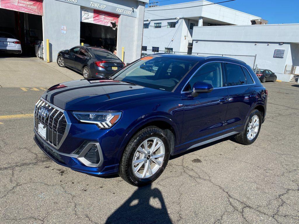 2025 Audi Q3 Premium 45 TFSI S line quattro Tiptronic