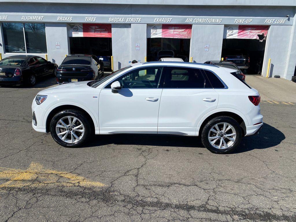 2025 Audi Q3 Premium 45 TFSI S line quattro Tiptronic