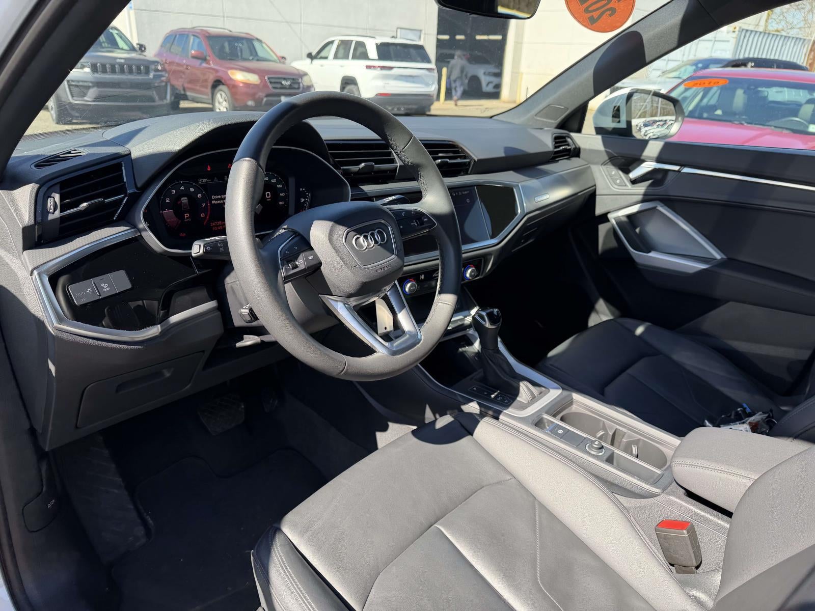 2025 Audi Q3 Premium 45 TFSI S line quattro Tiptronic