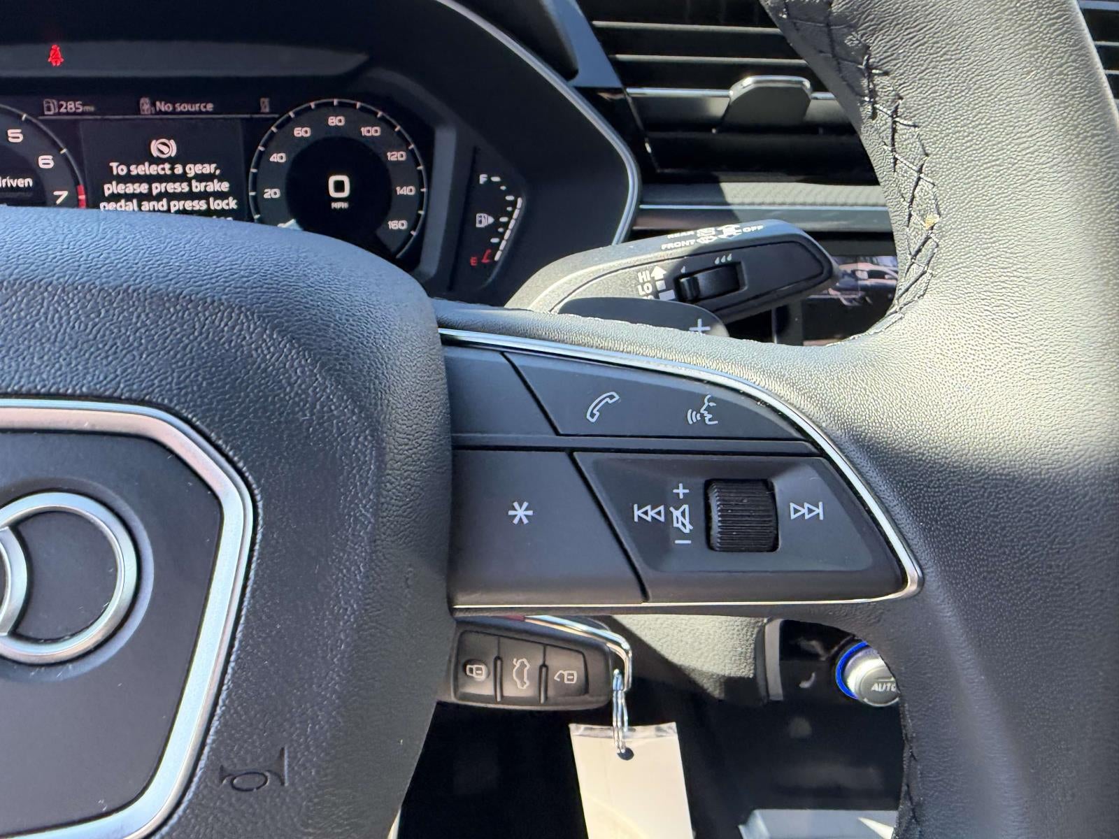 2025 Audi Q3 Premium 45 TFSI S line quattro Tiptronic