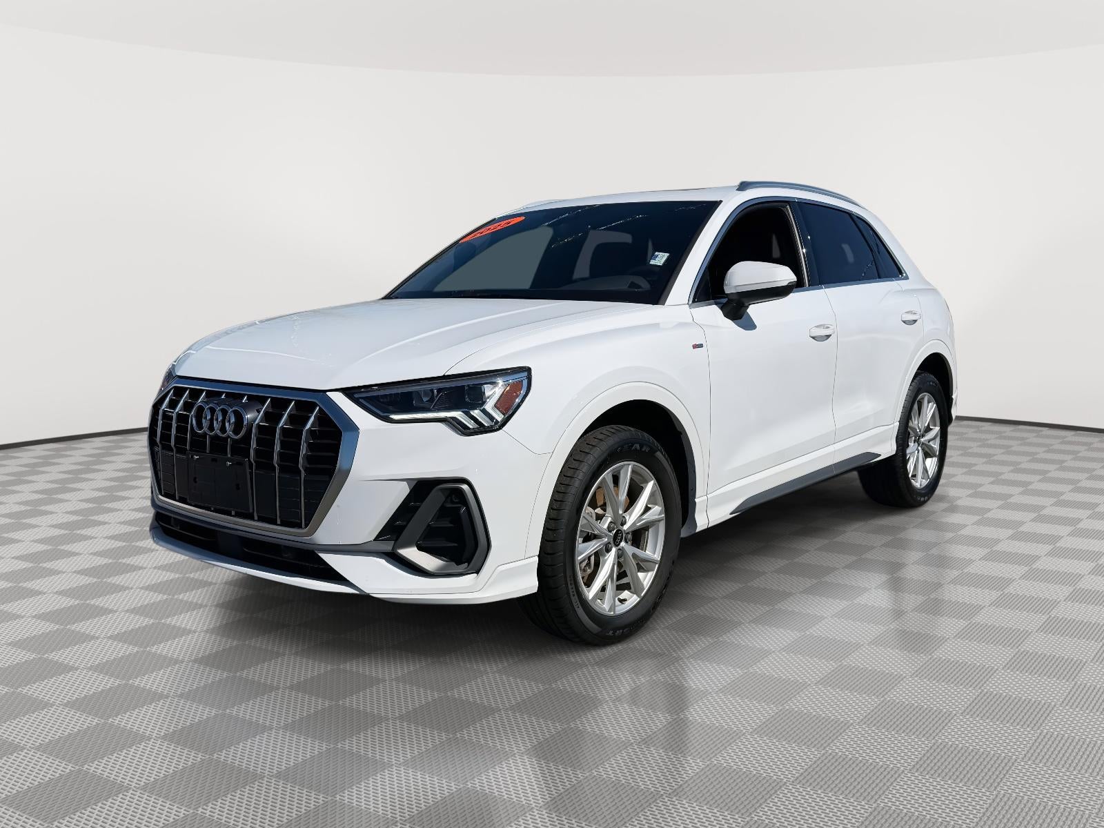 2025 Audi Q3 Premium 45 TFSI S line quattro Tiptronic