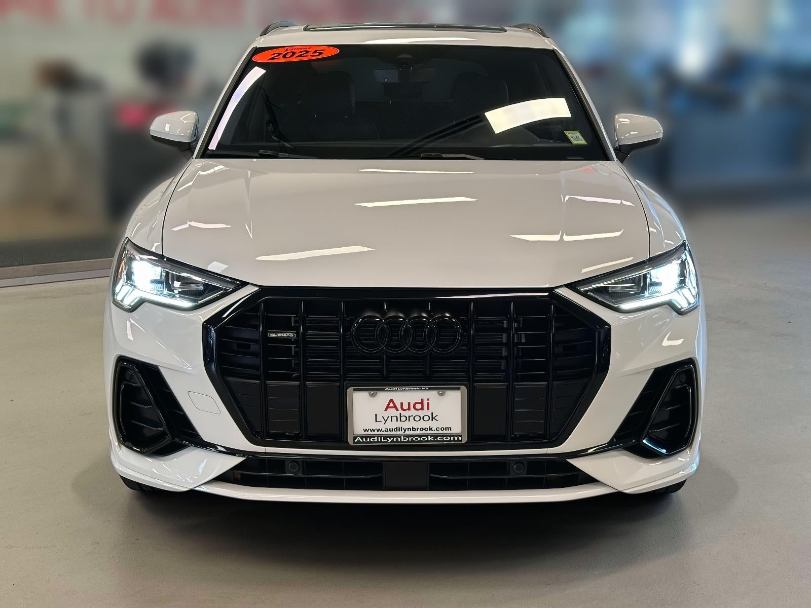 2025 Audi Q3 Premium 45 TFSI S line quattro Tiptronic