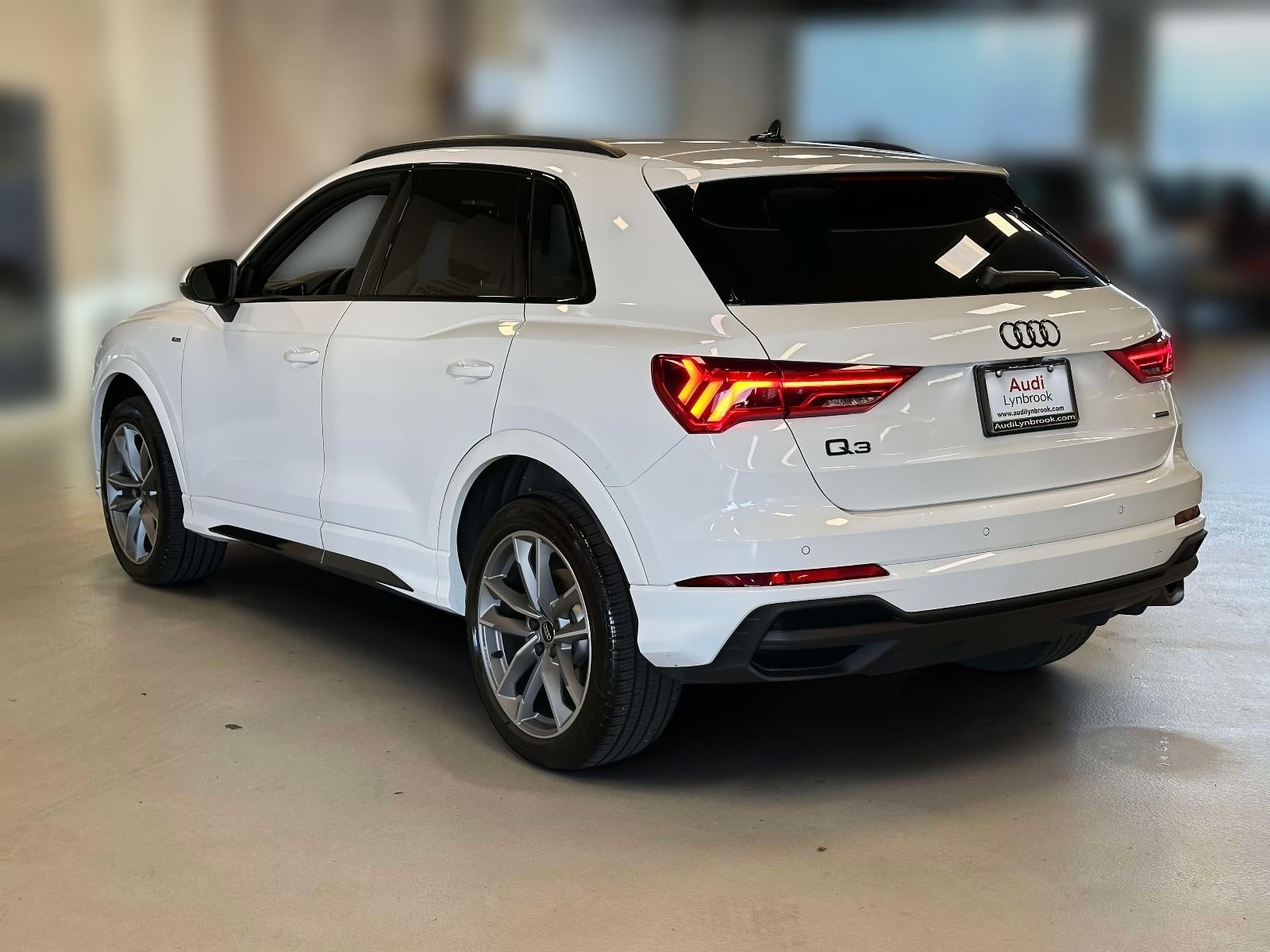 2025 Audi Q3 Premium 45 TFSI S line quattro Tiptronic