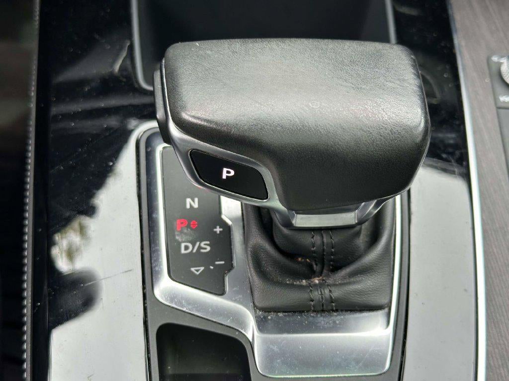 2022 Audi Q5 Premium Plus 45 TFSI S line quattro S tronic
