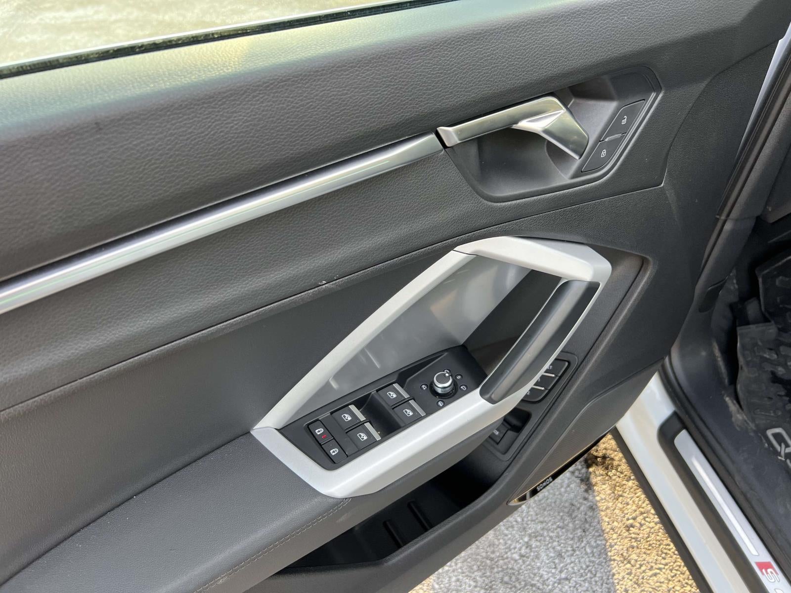 2023 Audi Q3 Premium Plus 45 TFSI S line quattro Tiptronic