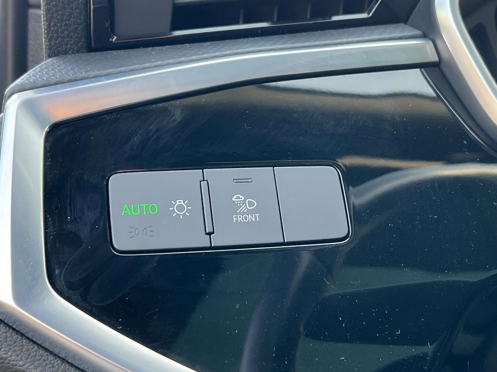 2023 Audi Q3 Premium Plus 45 TFSI S line quattro Tiptronic