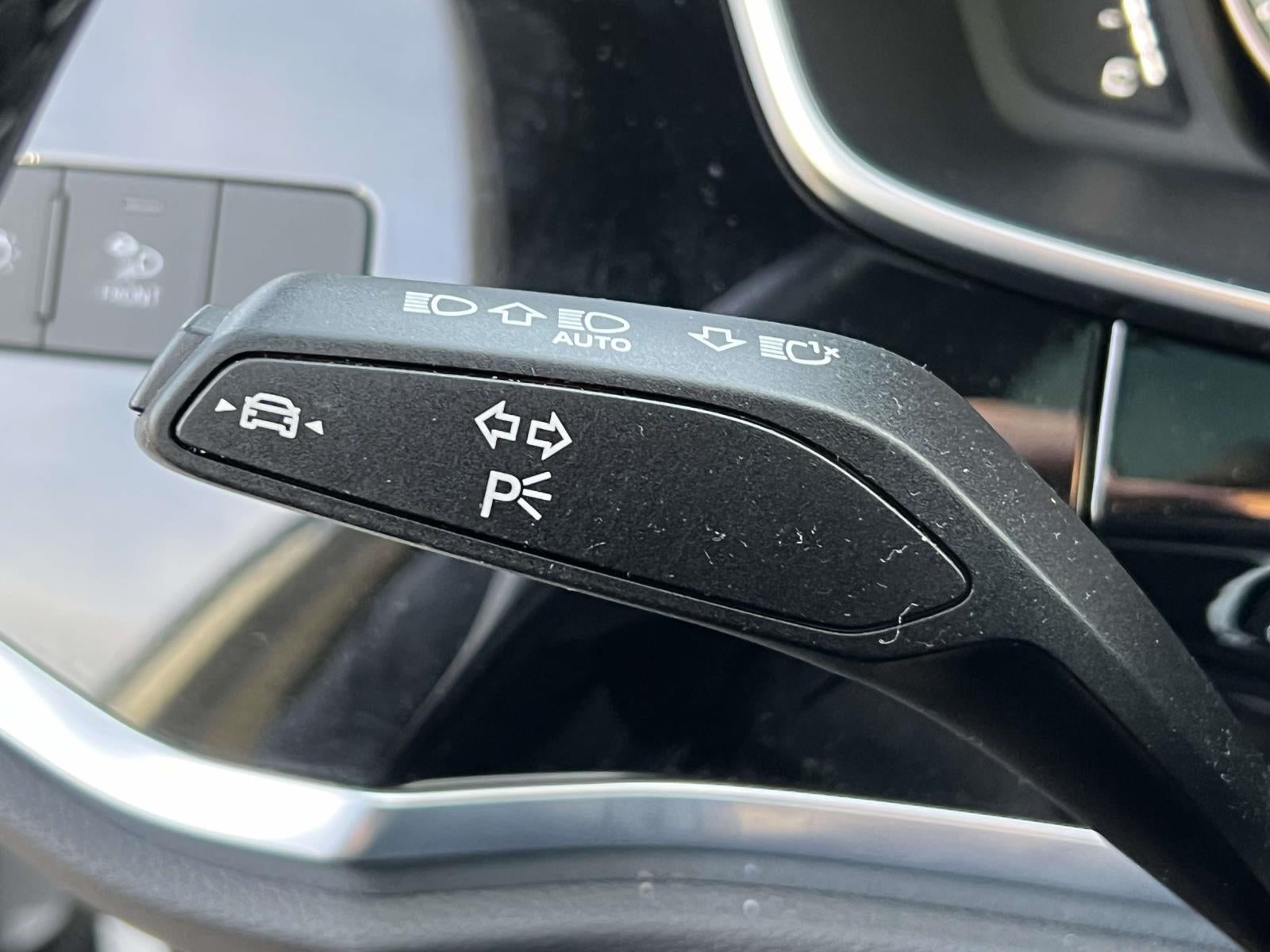 2023 Audi Q3 Premium Plus 45 TFSI S line quattro Tiptronic