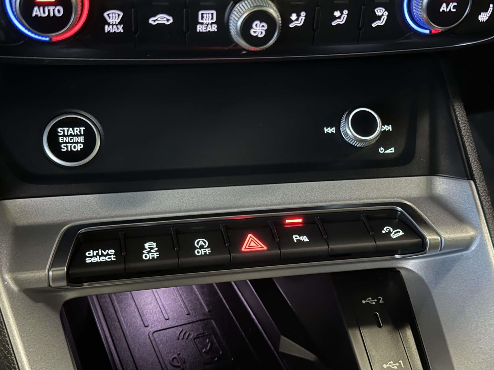 2025 Audi Q3 Premium 45 TFSI S line quattro Tiptronic