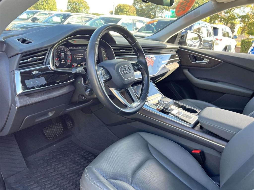 2020 Audi Q8 Premium Plus 55 TFSI quattro Tiptronic