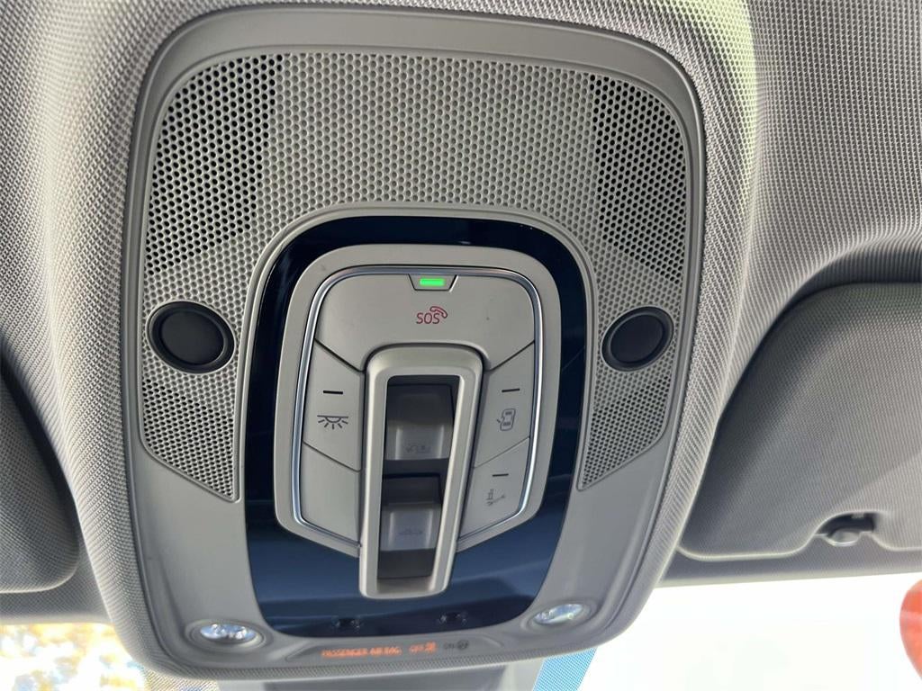 2020 Audi Q8 Premium Plus 55 TFSI quattro Tiptronic