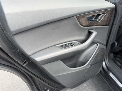 2019 Audi Q8 55 Premium