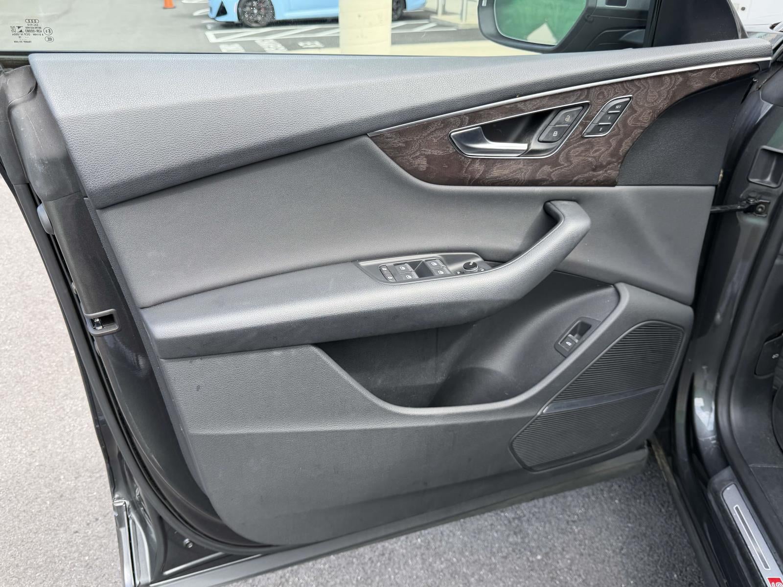 2019 Audi Q8 55 Premium