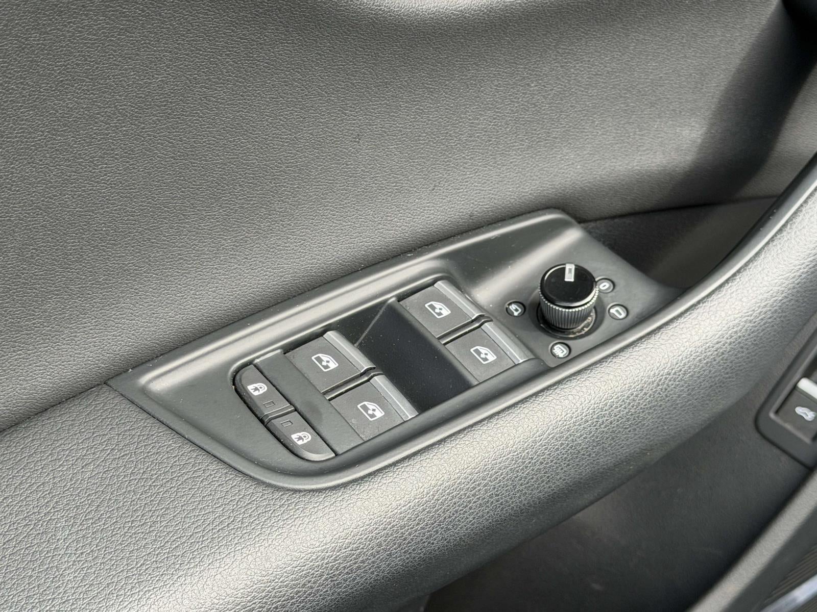 2019 Audi Q8 55 Premium