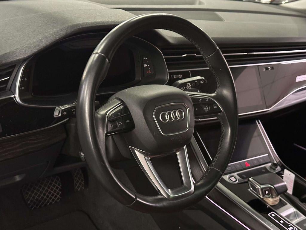 2022 Audi Q8 Premium Plus 55 TFSI quattro Tiptronic