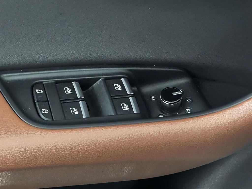 2022 Audi Q8 Premium Plus 55 TFSI quattro Tiptronic