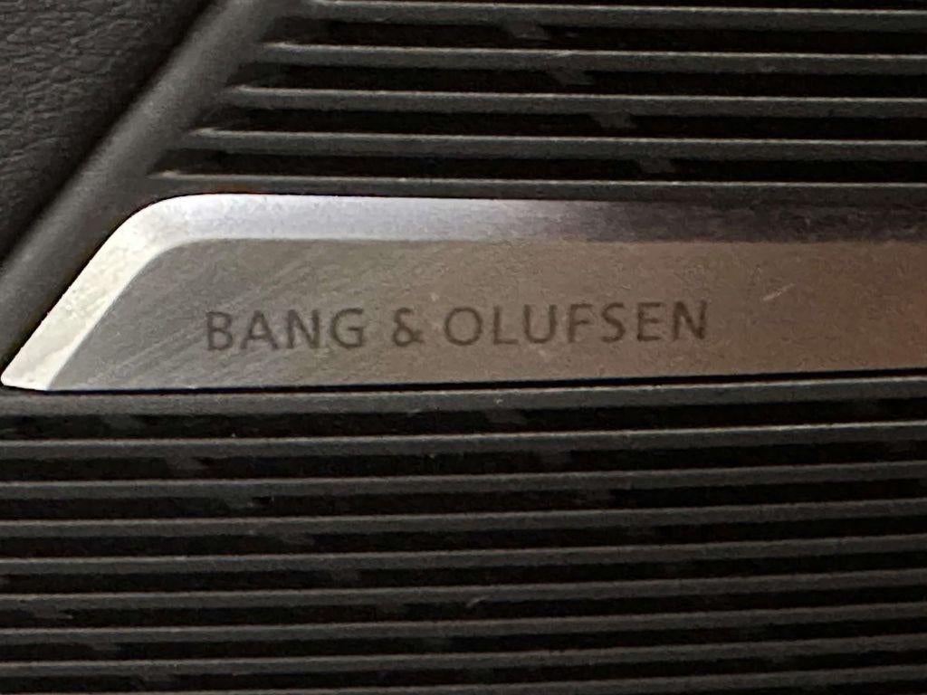 2025 Audi Q8 Premium Plus 55 TFSI quattro