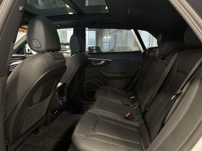 2026 Audi Q8 Premium Plus 55 TFSI quattro Tiptronic