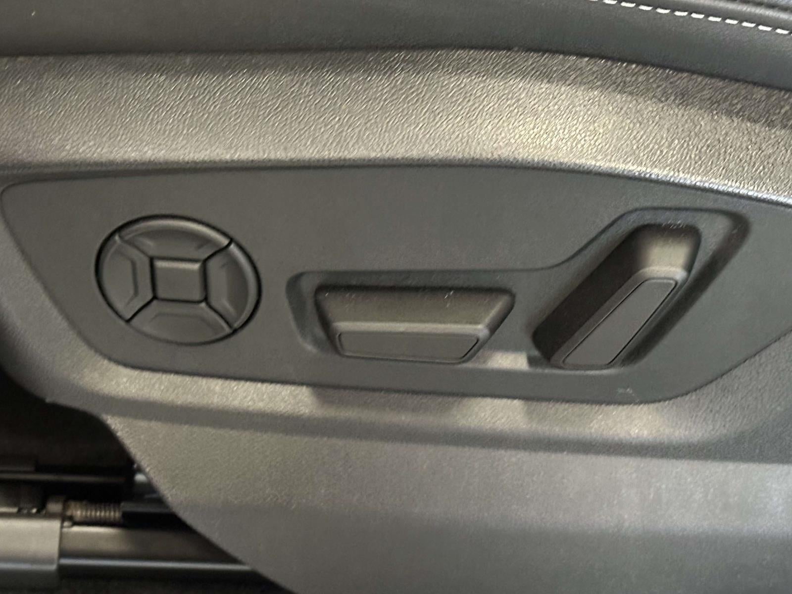 2026 Audi Q8 Premium Plus 55 TFSI quattro Tiptronic
