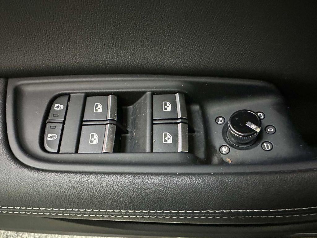2023 Audi Q8 Premium Plus 55 TFSI quattro Tiptronic