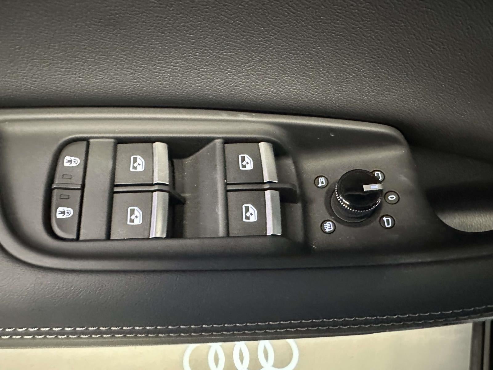 2026 Audi Q8 Premium Plus 55 TFSI quattro Tiptronic