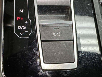 2023 Audi Q8 Premium Plus 55 TFSI quattro Tiptronic