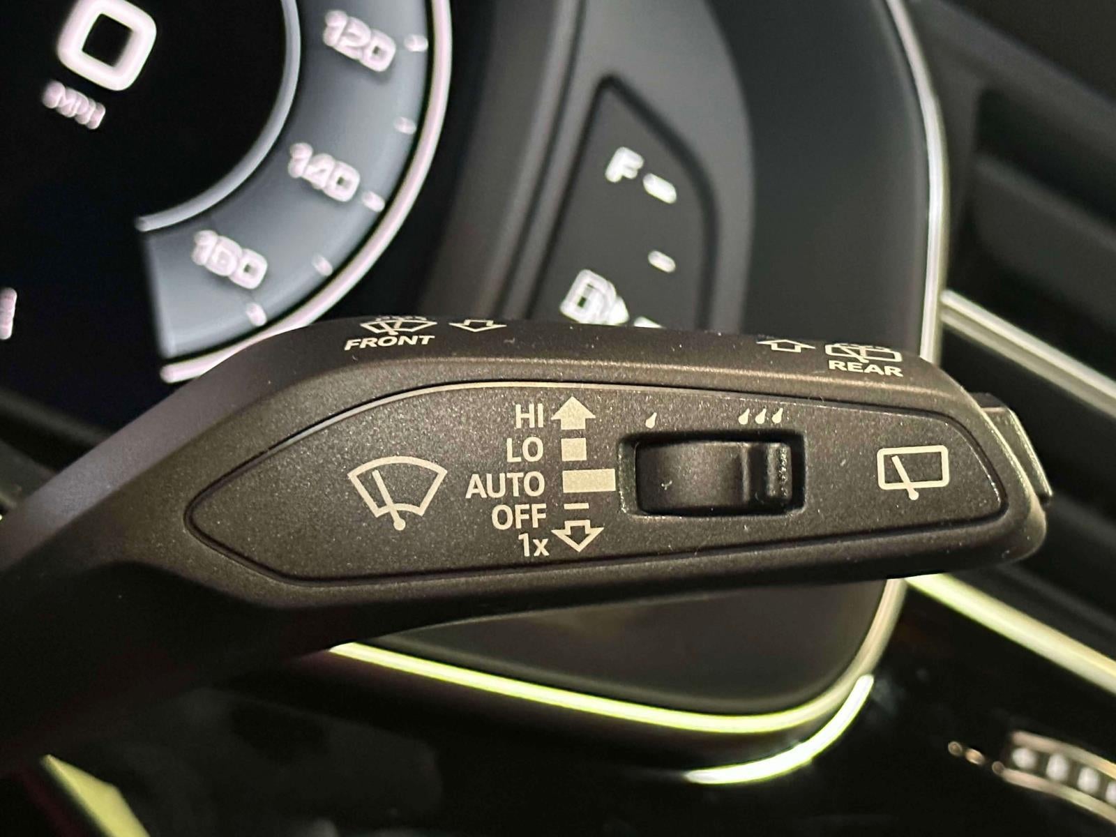 2025 Audi Q8 Premium Plus 55 TFSI quattro