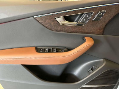 2025 Audi Q8 Premium Plus 55 TFSI quattro