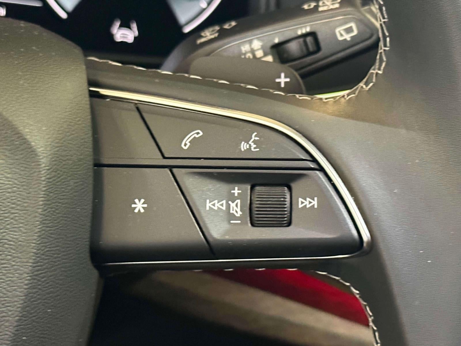 2025 Audi Q8 Premium Plus 55 TFSI quattro