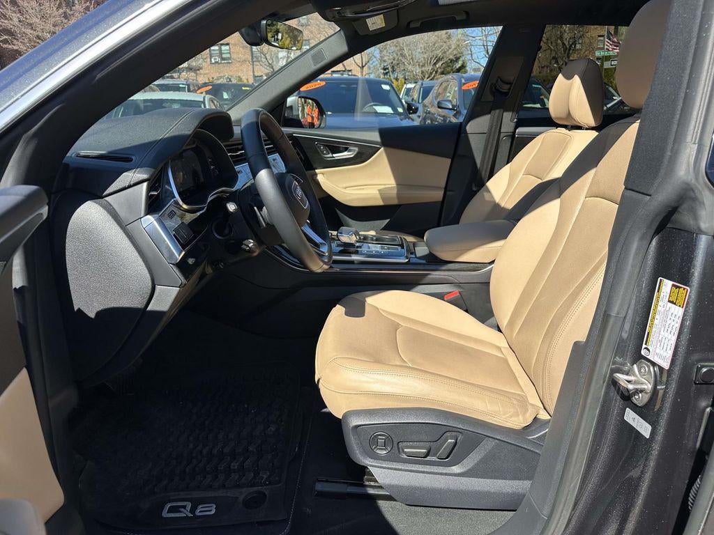 2023 Audi Q8 Premium Plus 55 TFSI quattro Tiptronic