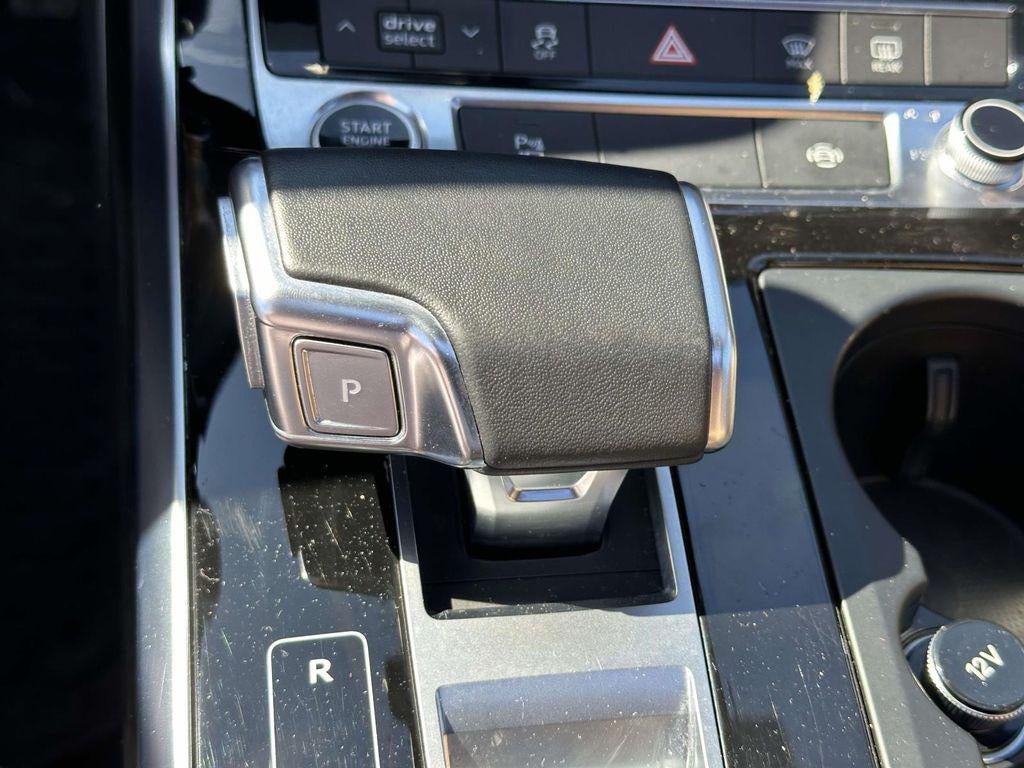 2023 Audi Q8 Premium Plus 55 TFSI quattro Tiptronic