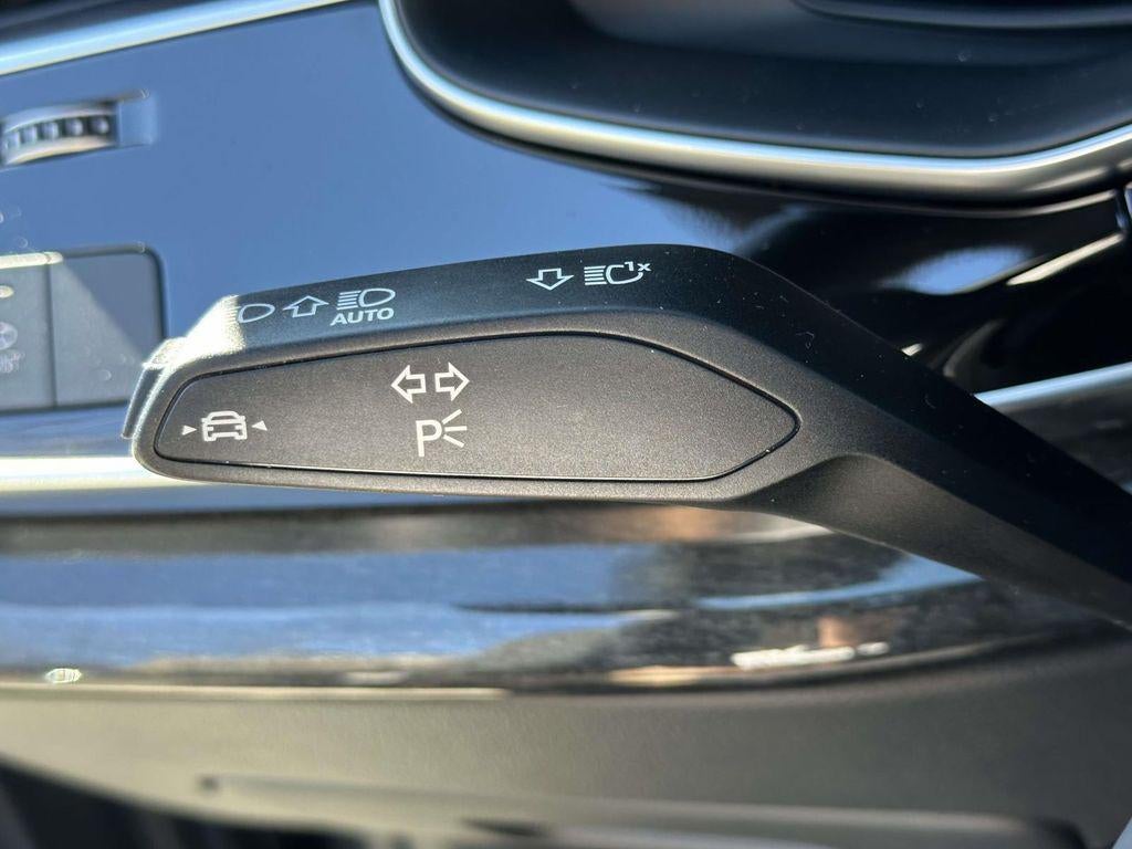 2023 Audi Q8 Premium Plus 55 TFSI quattro Tiptronic