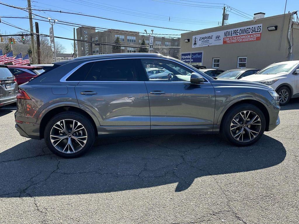 2023 Audi Q8 Premium Plus 55 TFSI quattro Tiptronic