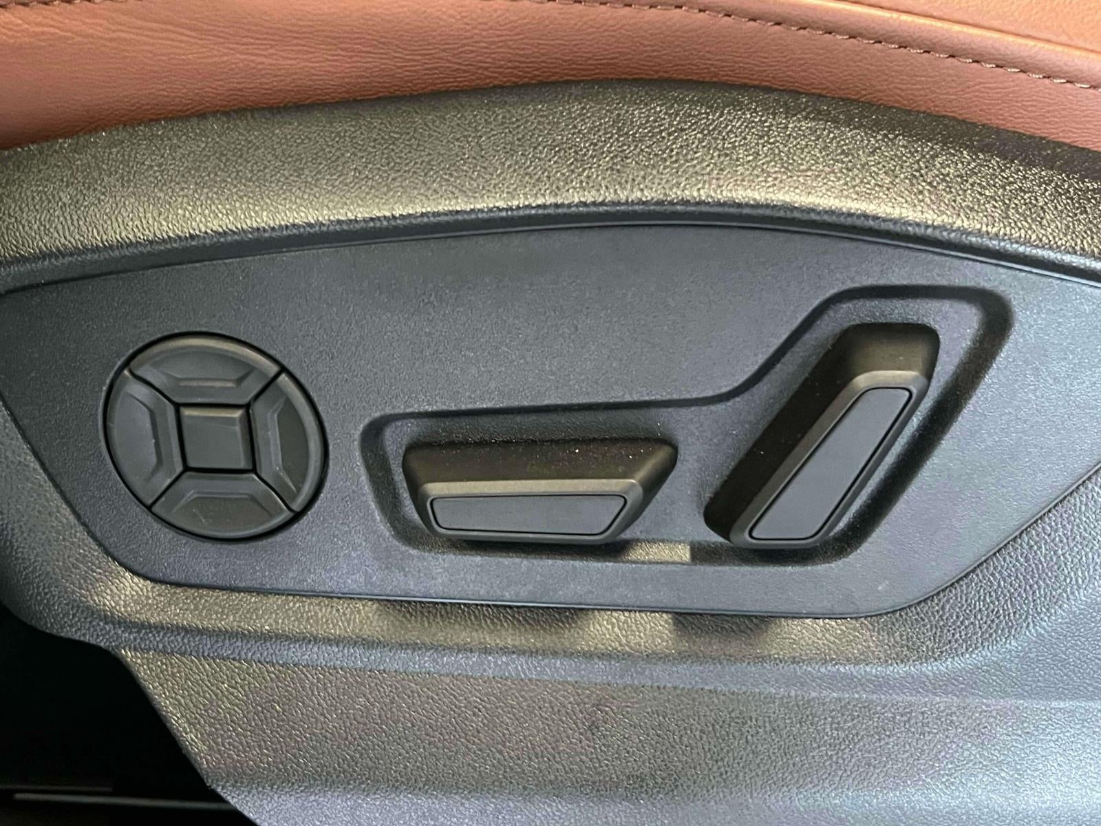 2025 Audi Q8 Premium Plus 55 TFSI quattro