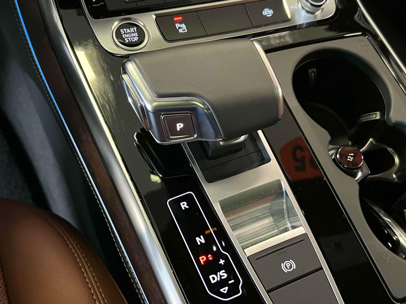 2025 Audi Q8 Premium Plus 55 TFSI quattro