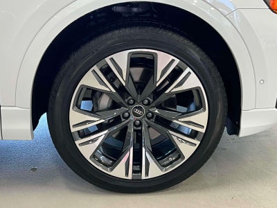 2025 Audi Q8 Premium Plus 55 TFSI quattro