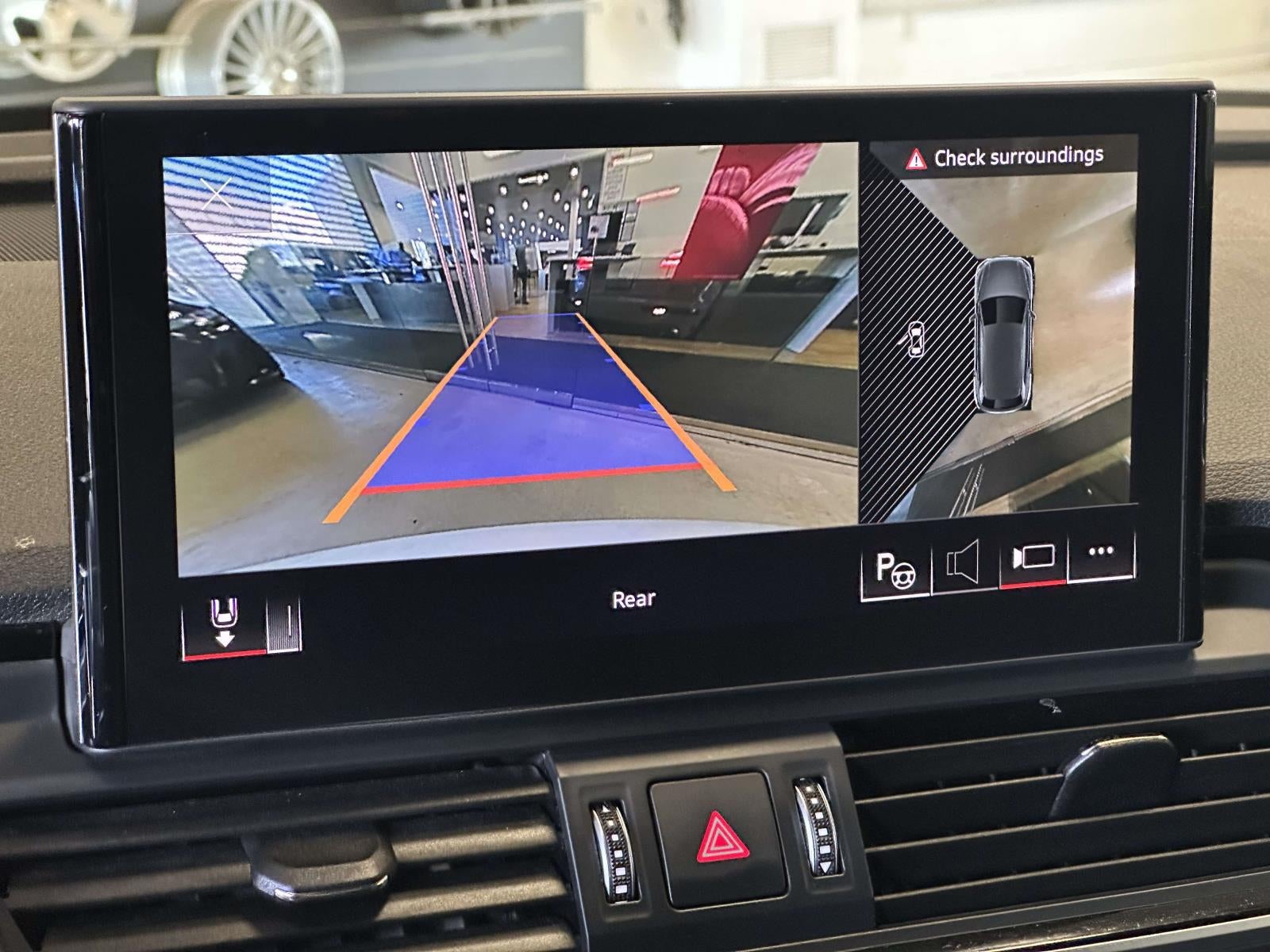 2022 Audi Q5 Prestige 45 TFSI S line quattro S tronic