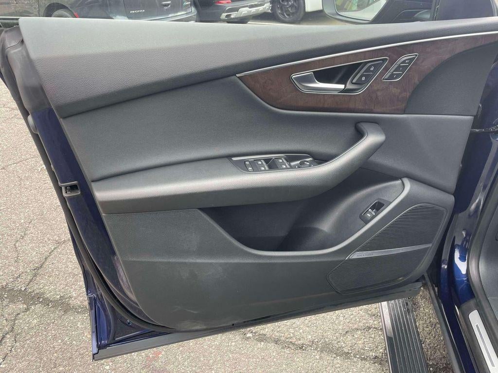 2019 Audi Q8 55 Premium