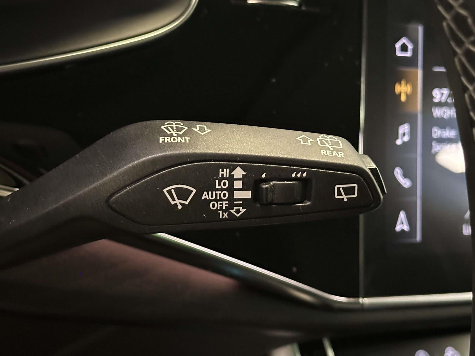 2023 Audi Q8 Prestige 55 TFSI quattro Tiptronic
