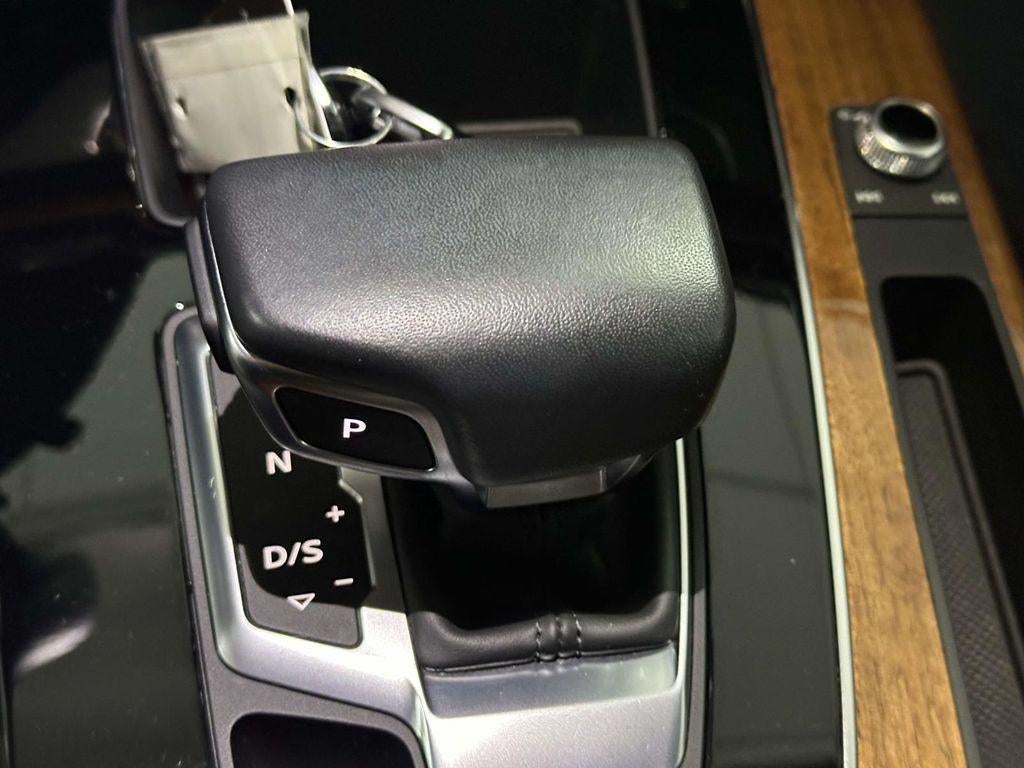 2023 Audi Q5 Premium 45 TFSI S line quattro