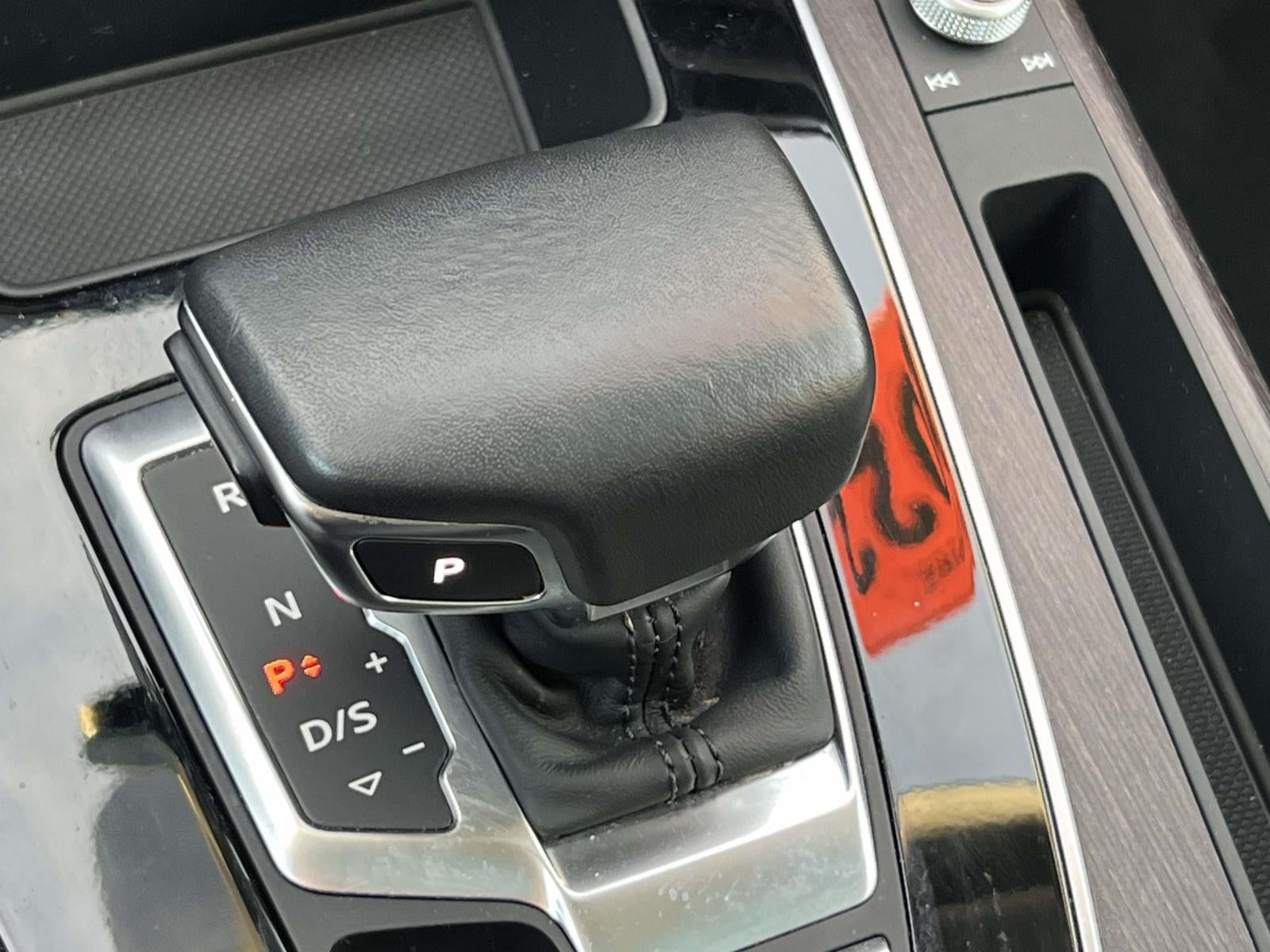 2022 Audi Q5 Premium 45 TFSI S line quattro S tronic