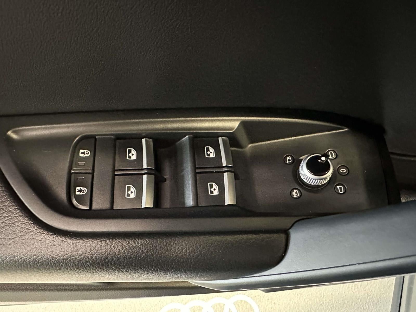 2023 Audi Q5 Premium 45 TFSI S line quattro