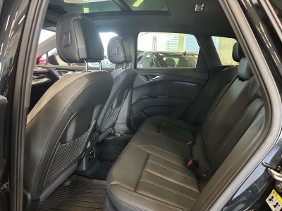 2024 Audi Q4 e-tron Premium 55 quattro