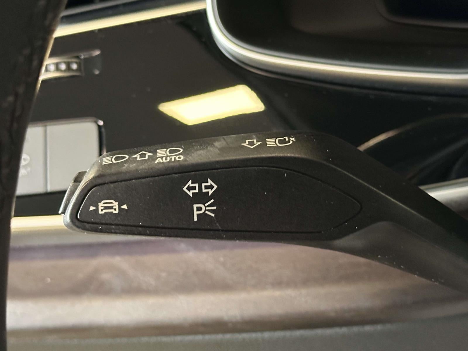 2023 Audi Q7 Premium Plus 45 TFSI quattro Tiptronic